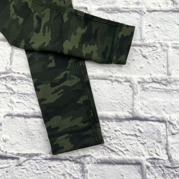 Spanx Look At Me Now Seamless Athletic Leggings Women's Green Camouflage Small - Picture 5 of 9